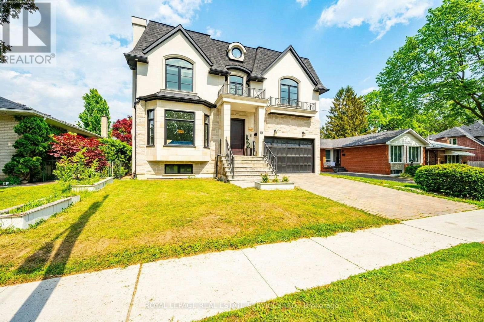 L-63 Burrows Avenue, Toronto, ON, M9B 4W8