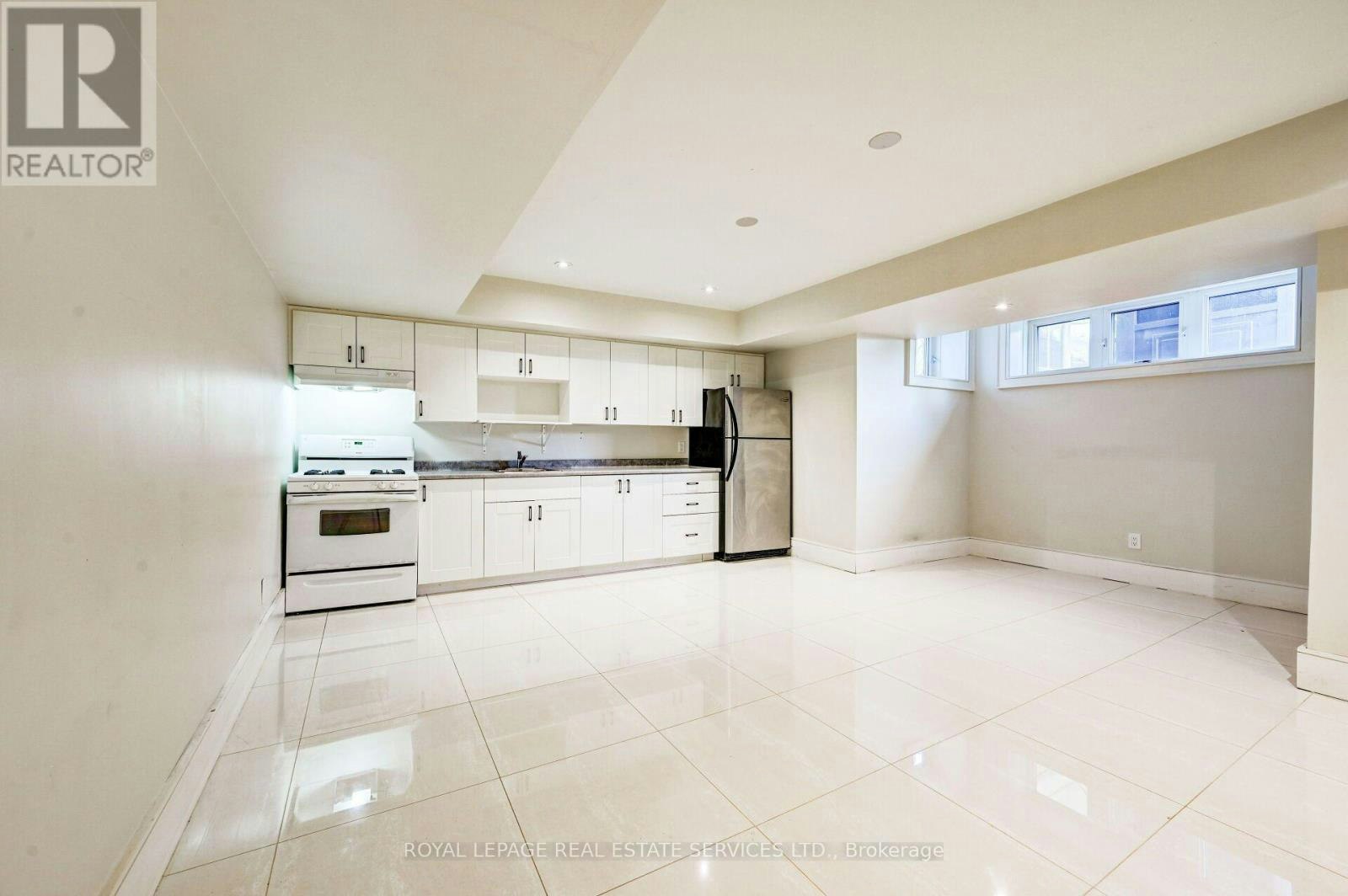 L-63 Burrows Avenue, Toronto, ON, M9B 4W8 - 6