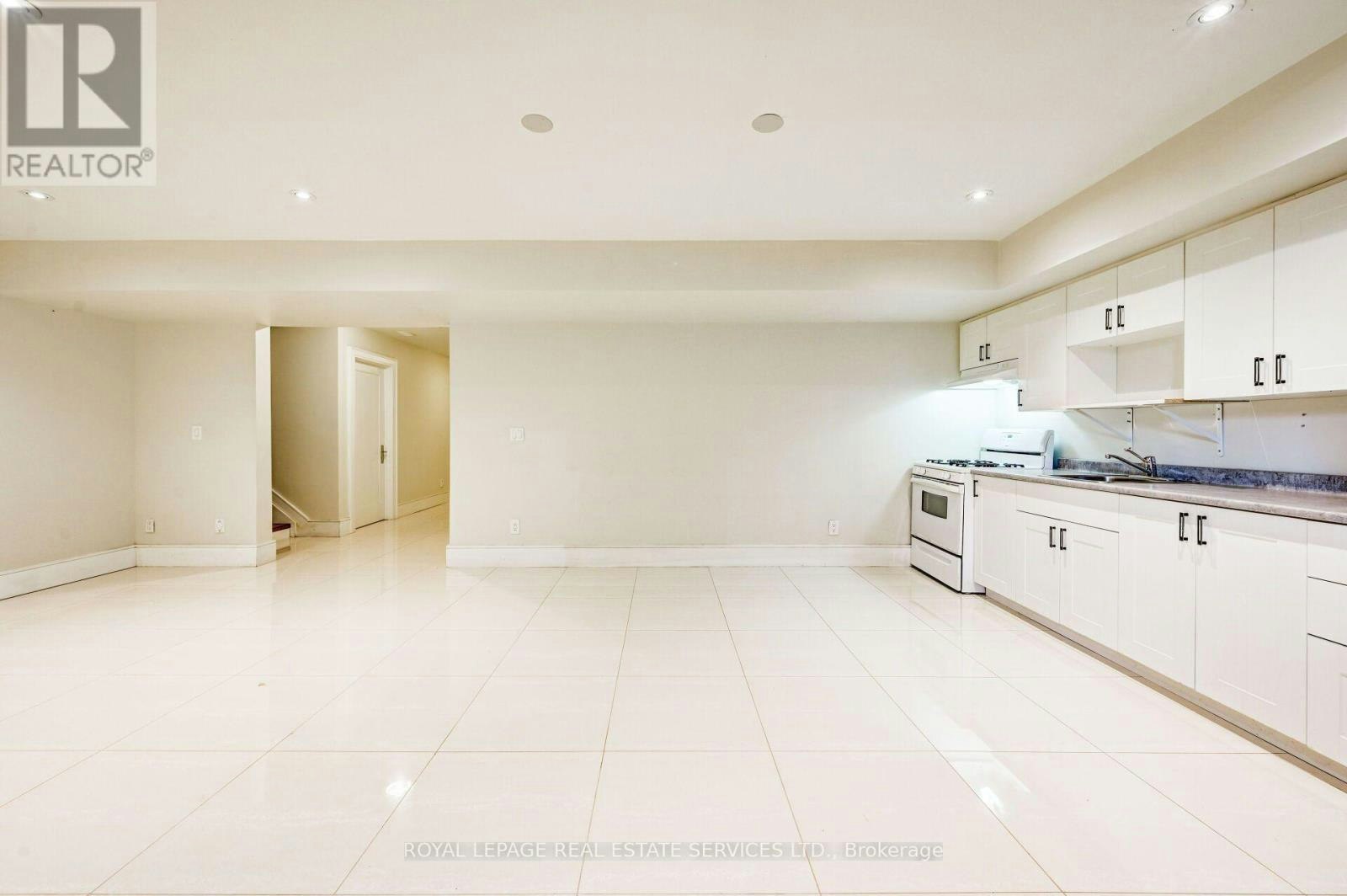 L-63 Burrows Avenue, Toronto, ON, M9B 4W8 - 9