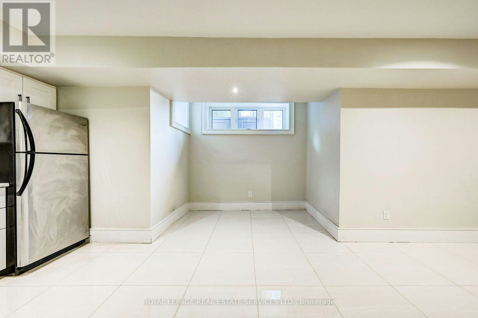 L-63 Burrows Avenue, Toronto, ON, M9B 4W8 - 12