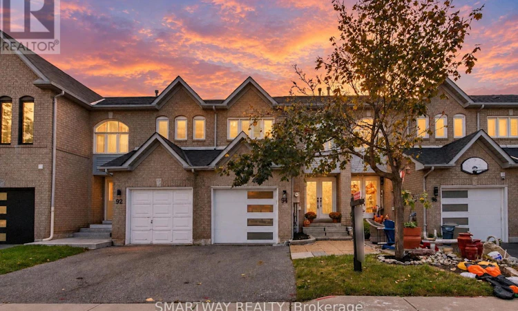 94 Goldenlight Circle