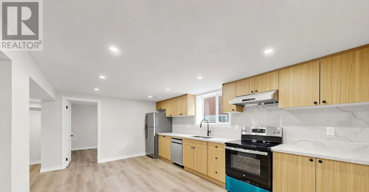 BSMT-28 Warren Avenue, Hamilton, ON, L9A 3C6 - 3