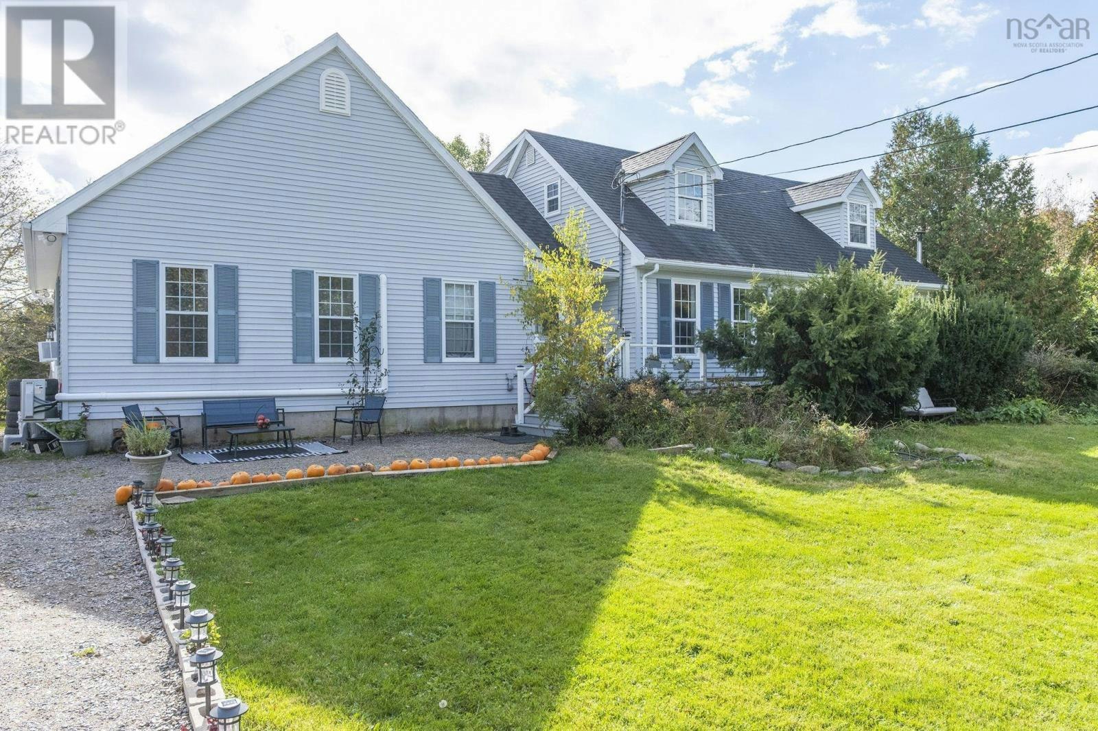 1019 English Mountain Road, South Alton, NS, B4N 3V8