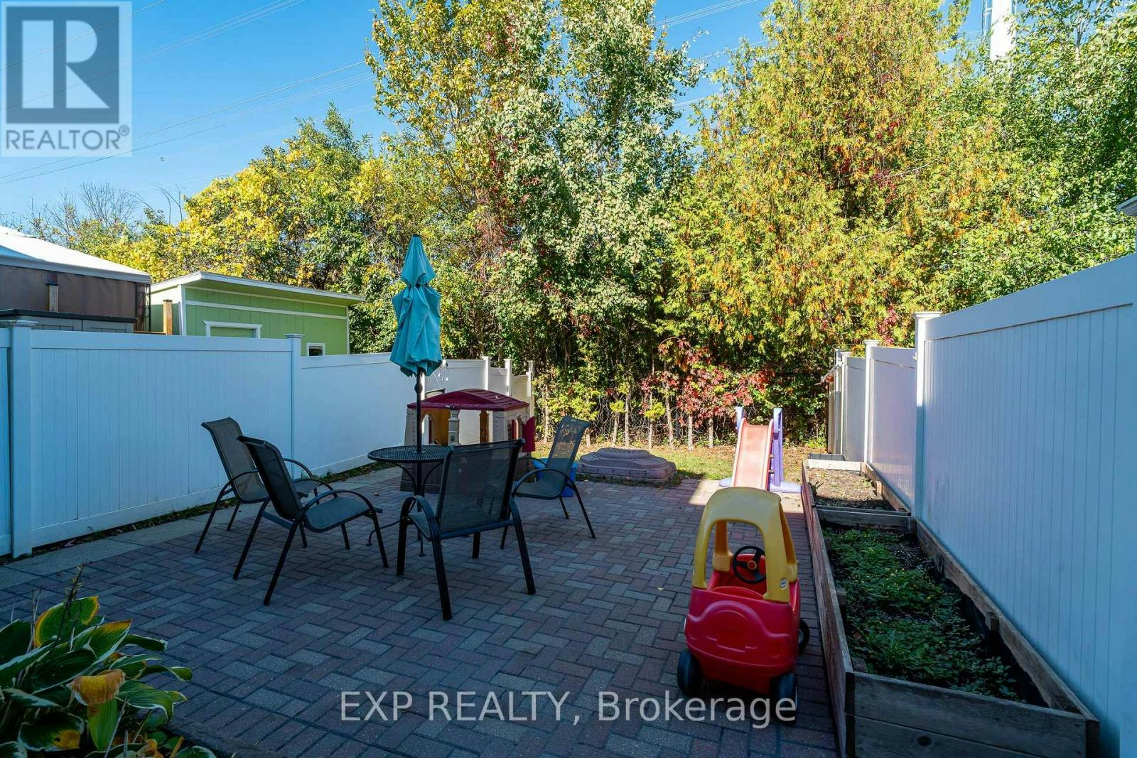 441 Foxhall Way, Ottawa, ON, K2M 0G1 - 24
