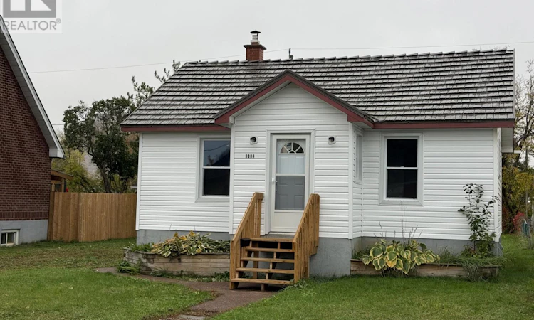 1004 Gore Street W