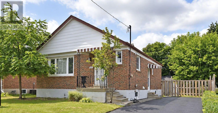 MAIN-270 Wilson Road S, Oshawa, ON, L1H 6C5