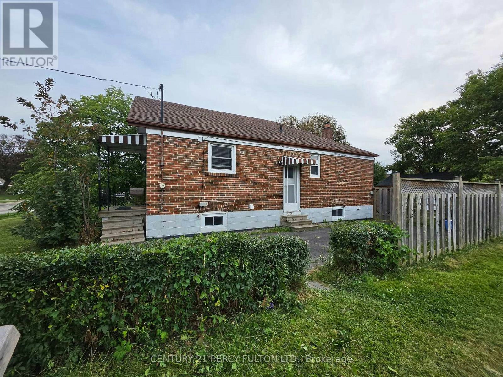 MAIN-270 Wilson Road S, Oshawa, ON, L1H 6C5 - 4
