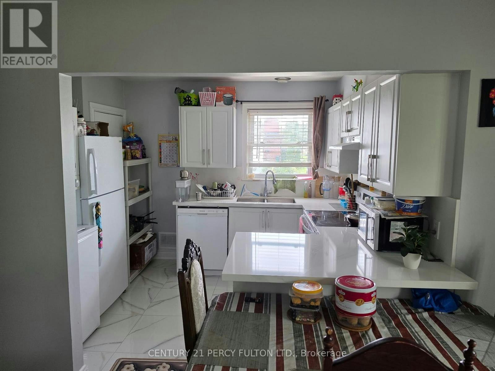 MAIN-270 Wilson Road S, Oshawa, ON, L1H 6C5 - 5