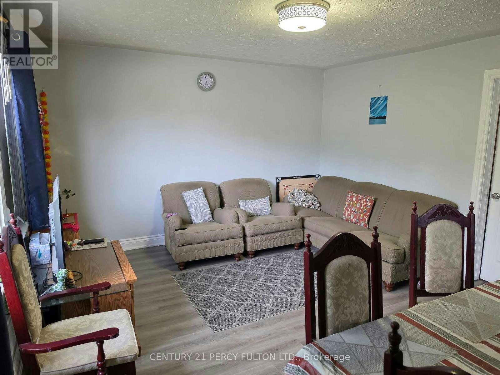 MAIN-270 Wilson Road S, Oshawa, ON, L1H 6C5 - 11