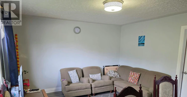 MAIN-270 Wilson Road S, Oshawa, ON, L1H 6C5 - 11