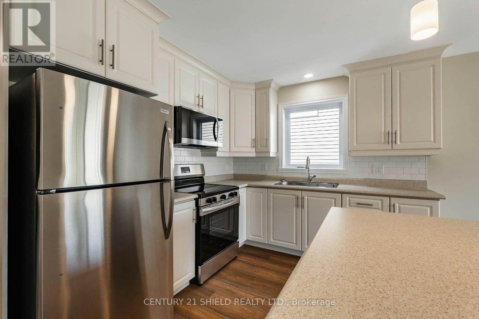 B-1234 Cumberland Street, Cornwall, ON, K6J 4K5 - 10