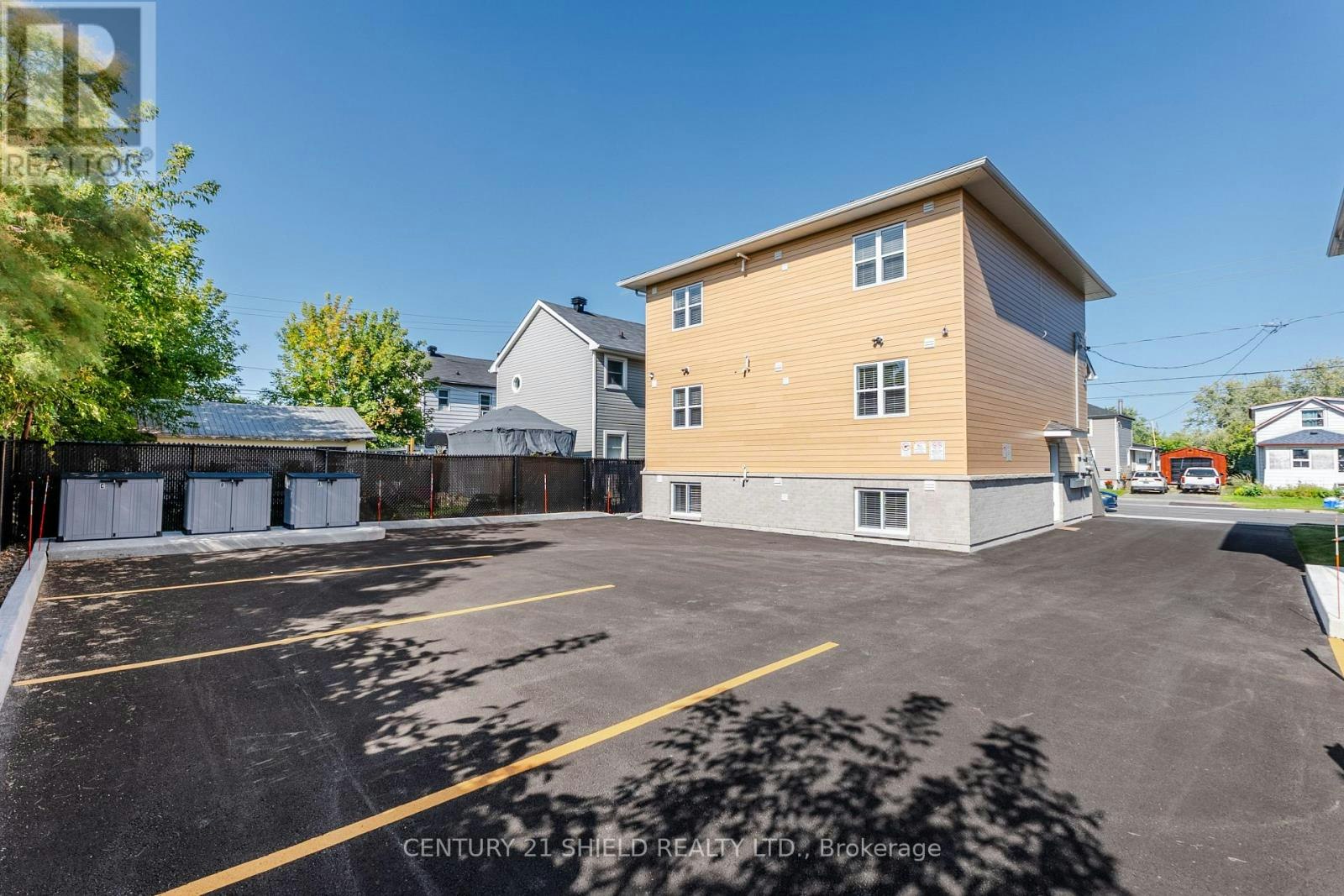 C-1234 Cumberland Street, Cornwall, ON, K6J 4K5 - 2