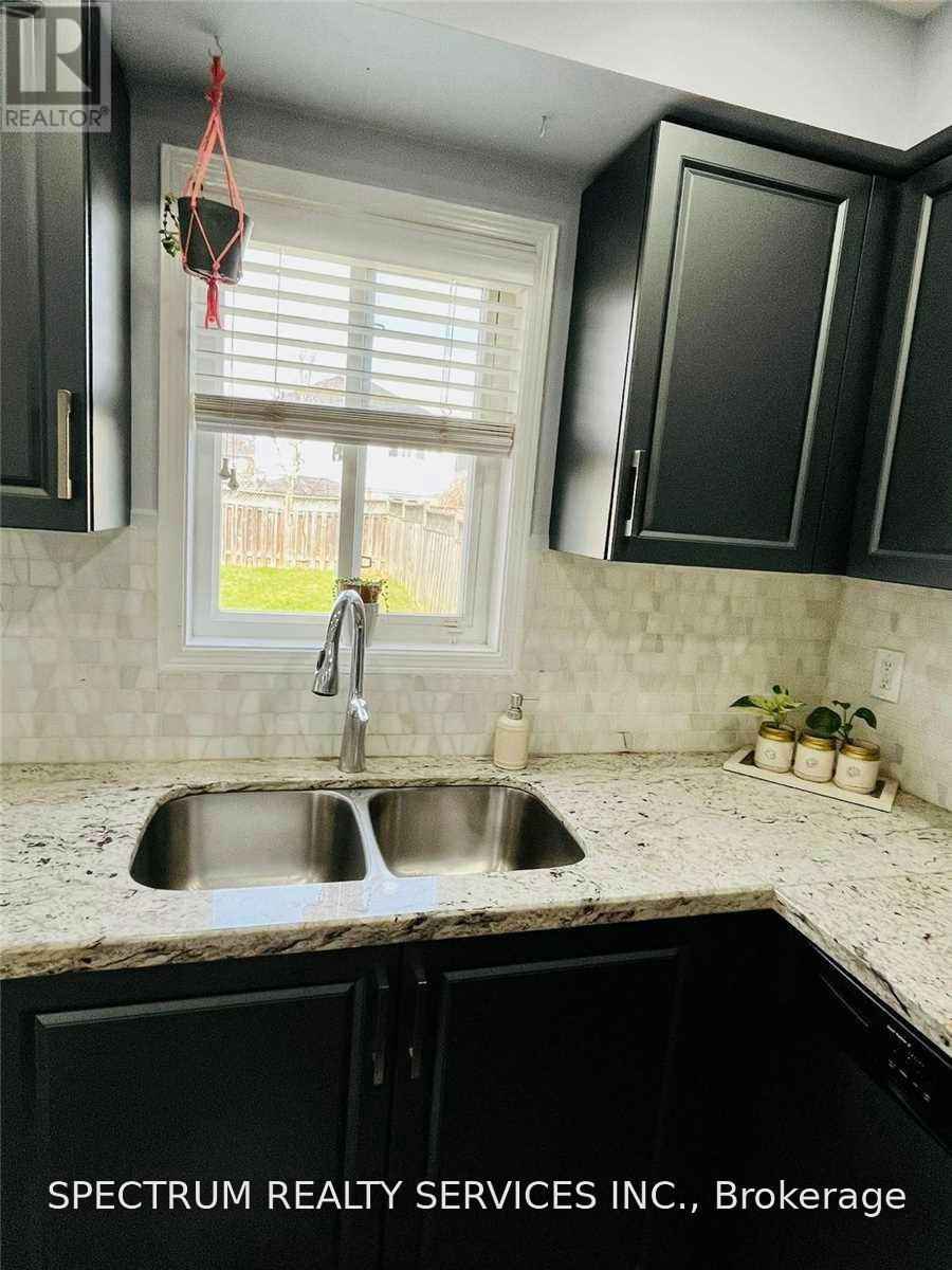 1033 Gordon Heights, Milton, ON, L9T 5S9 - 13