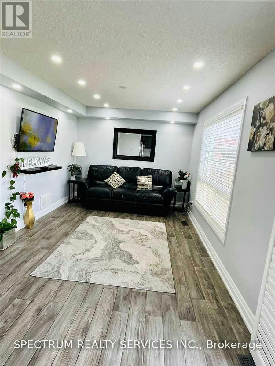 1033 Gordon Heights, Milton, ON, L9T 5S9 - 7