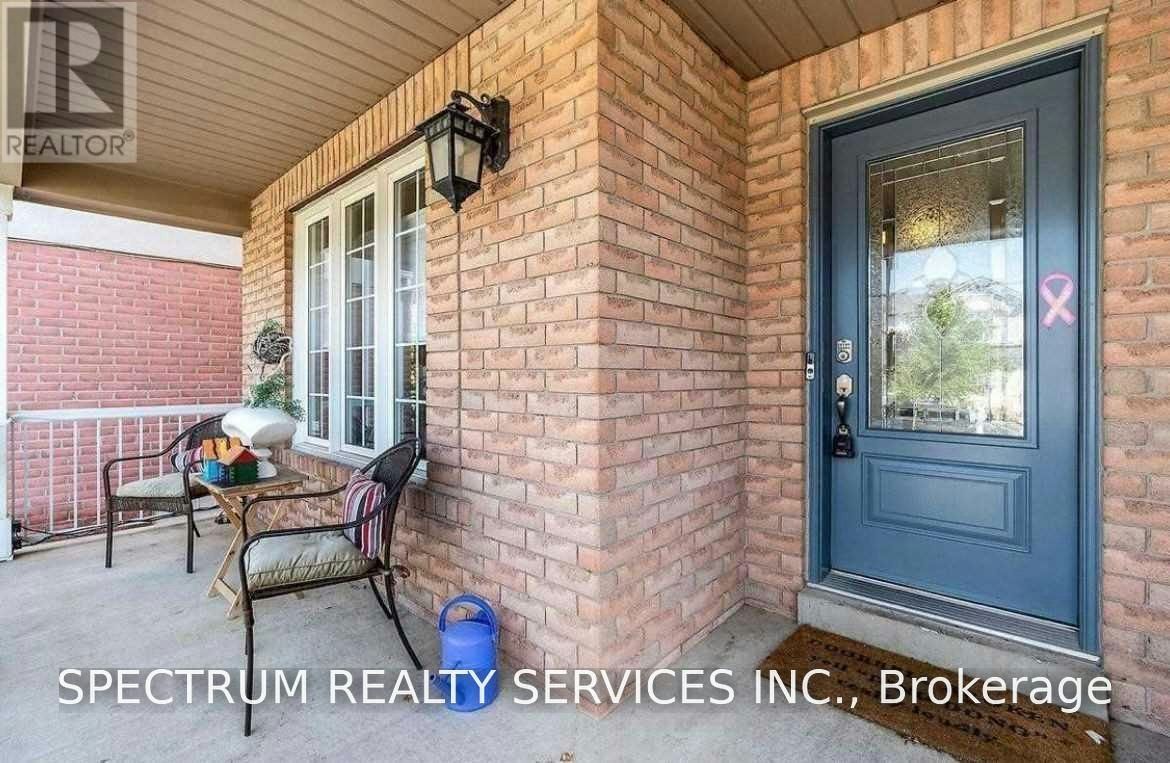 1033 Gordon Heights, Milton, ON, L9T 5S9 - 4