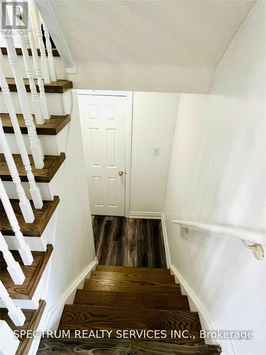1033 Gordon Heights, Milton, ON, L9T 5S9 - 23