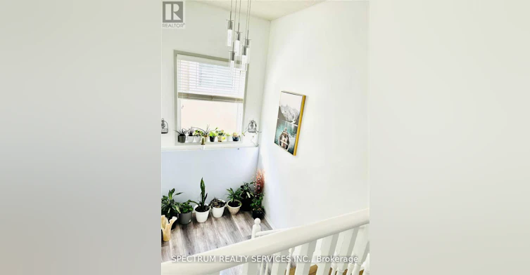 1033 Gordon Heights, Milton, ON, L9T 5S9 - 16