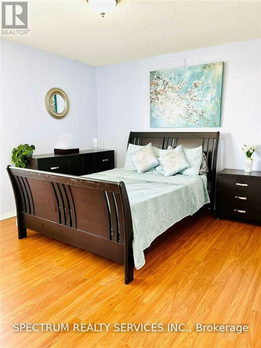 1033 Gordon Heights, Milton, ON, L9T 5S9 - 18