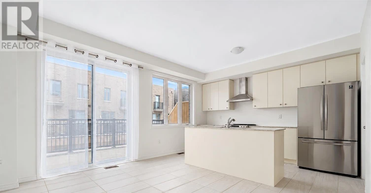6875 Main Street, Whitchurch-Stouffville, ON, L4A 4X2 - 4