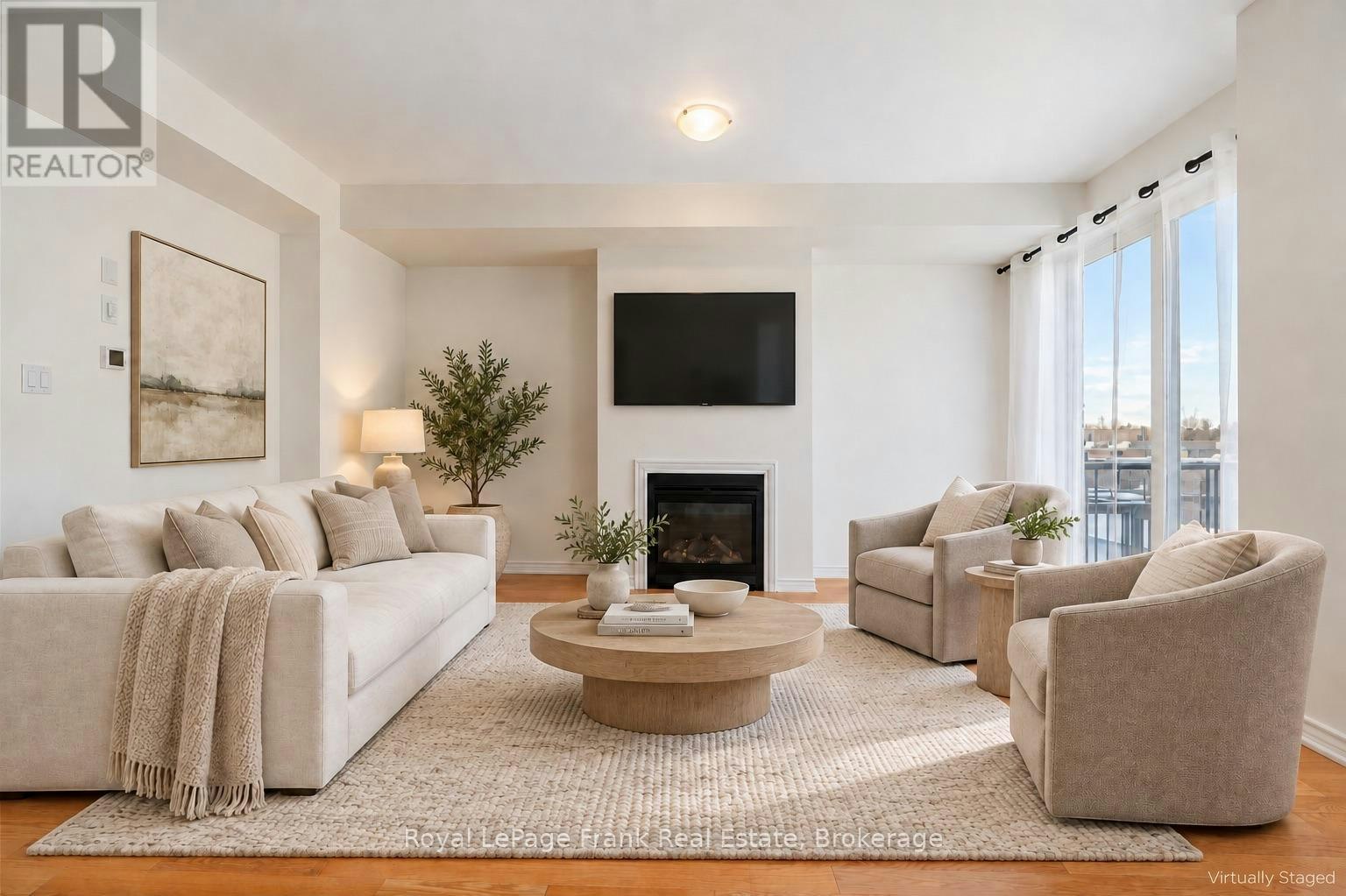 6875 Main Street, Whitchurch-Stouffville, ON, L4A 4X2 - 6