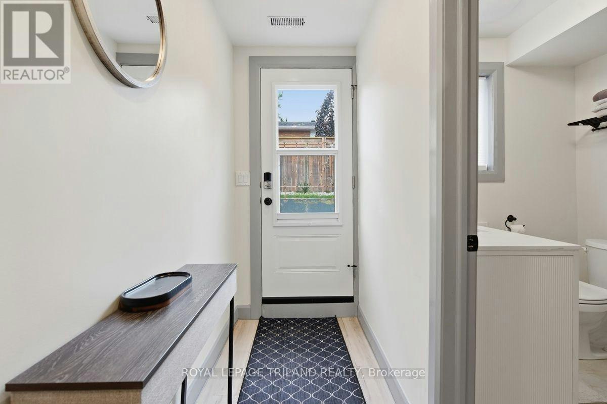 LOWER-27 Aldborough Avenue, St. Thomas, ON, N5R 4S8 - 3
