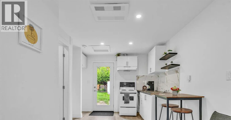 BACK-306 Foch, Windsor, ON, N8X 2V9 - 5