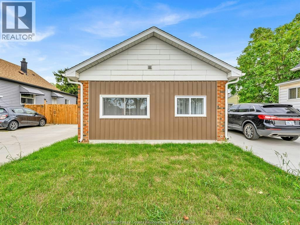 BACK-306 Foch, Windsor, ON, N8X 2V9 - 2