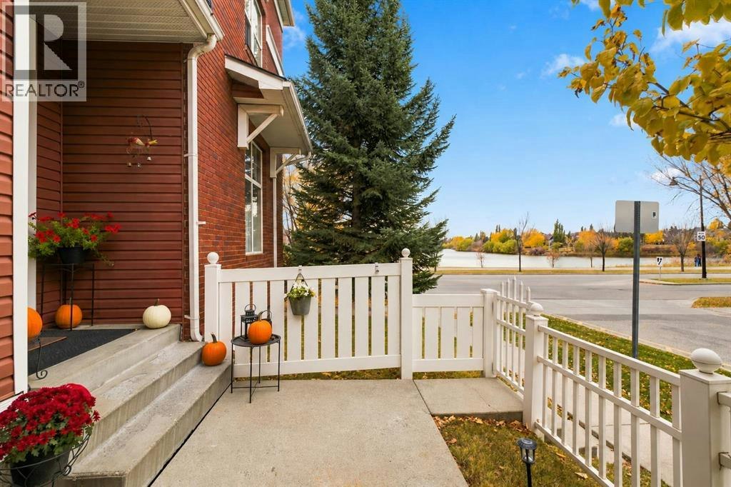140 Promenade Way SE, Calgary, AB, T2Z 4E9