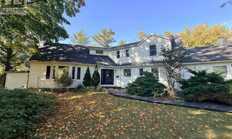 10 Yorkton Boulevard