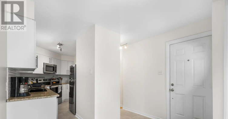 241 Lyon Street N, Ottawa, ON, K1R 1B4 - 5