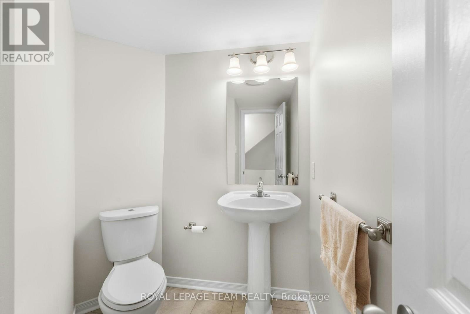 241 Lyon Street N, Ottawa, ON, K1R 1B4 - 18