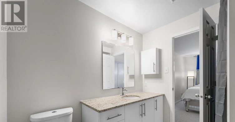 241 Lyon Street N, Ottawa, ON, K1R 1B4 - 27