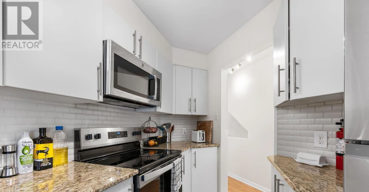 241 Lyon Street N, Ottawa, ON, K1R 1B4 - 8