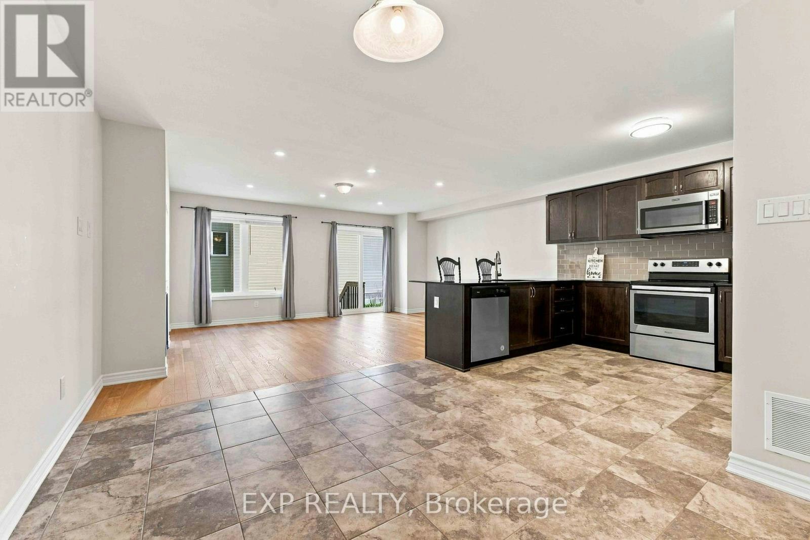 608 Parade Drive, Ottawa, ON, K2S 0Y5 - 11