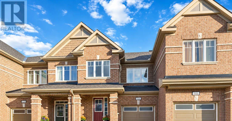 608 Parade Drive, Ottawa, ON, K2S 0Y5