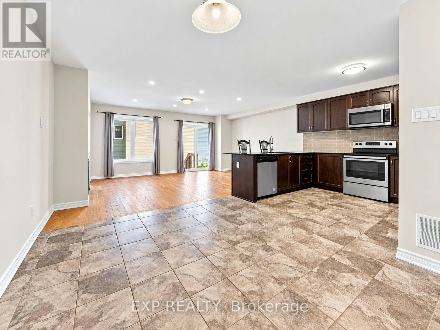 608 Parade Drive, Ottawa, ON, K2S 0Y5 - 16