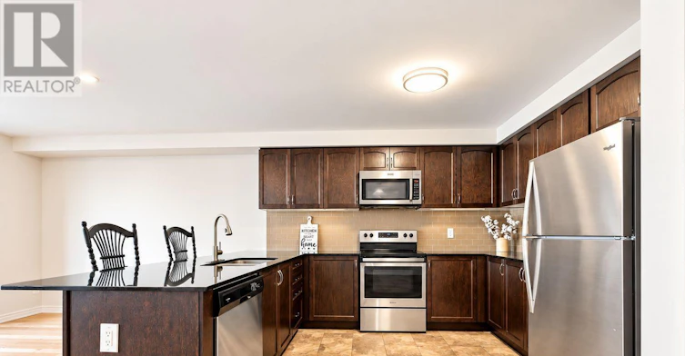608 Parade Drive, Ottawa, ON, K2S 0Y5 - 15