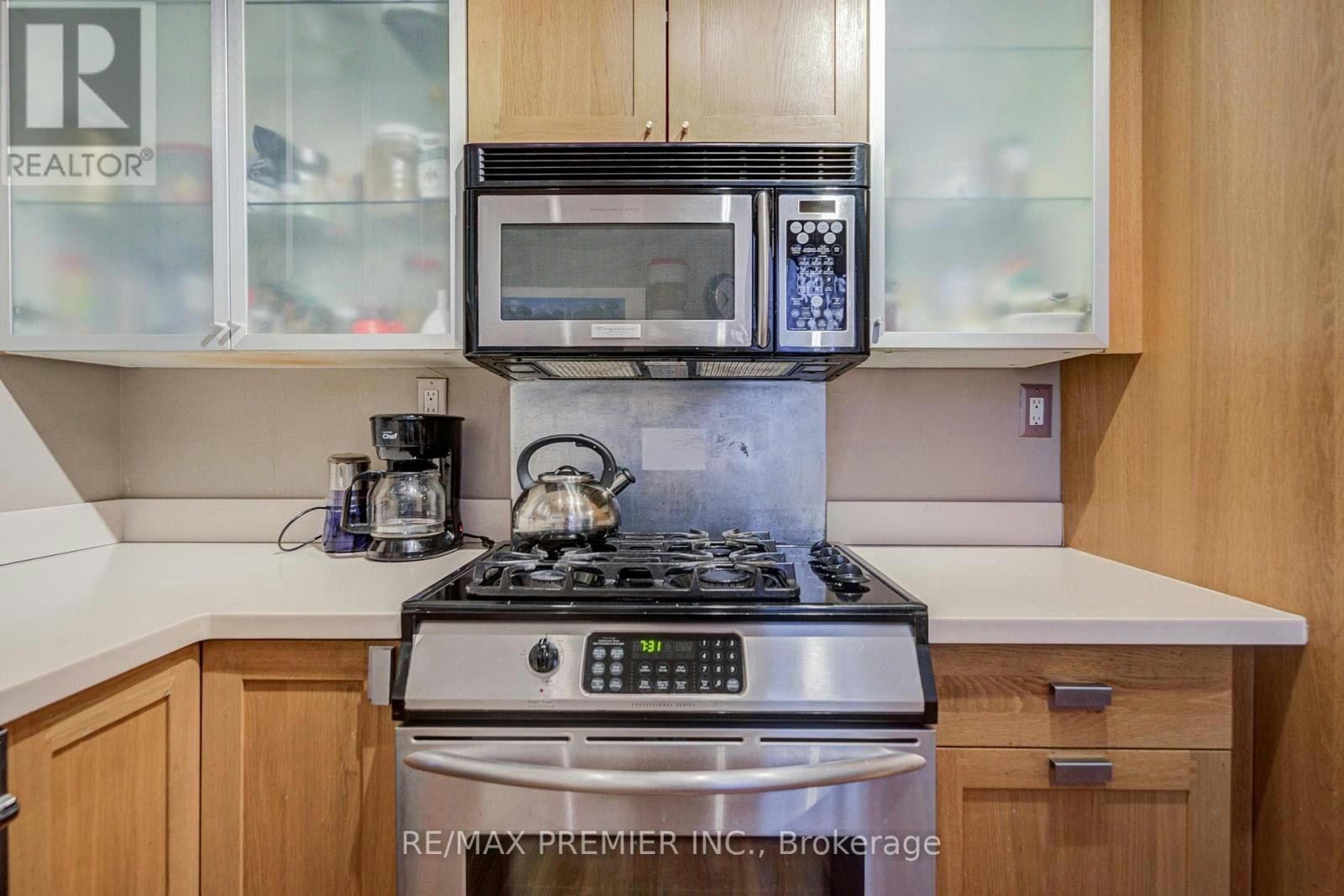 3-224 Lippincott Street, Toronto, ON, M5S 2P5 - 2
