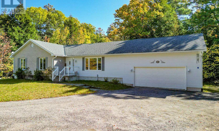 10 Oakridge Road