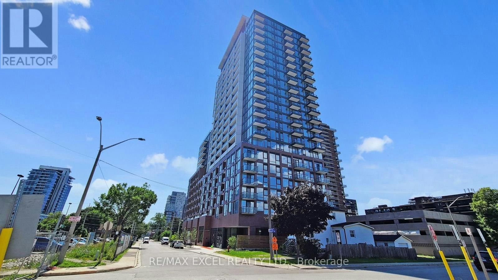 716-28 Ann Street, Mississauga, ON, L5G 0E1 - 2