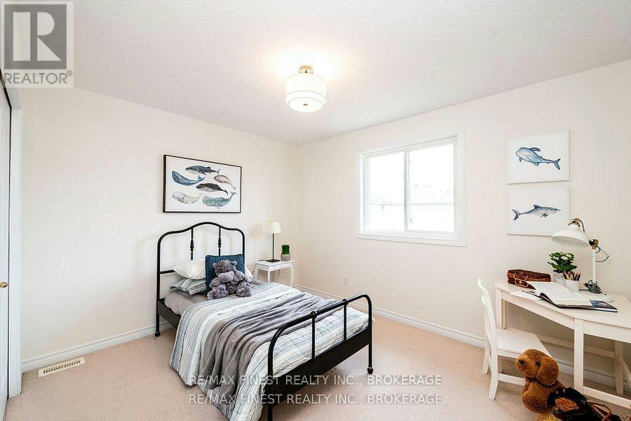 1394 Stoneridge Drive, Kingston, ON, K7M 9H5 - 11