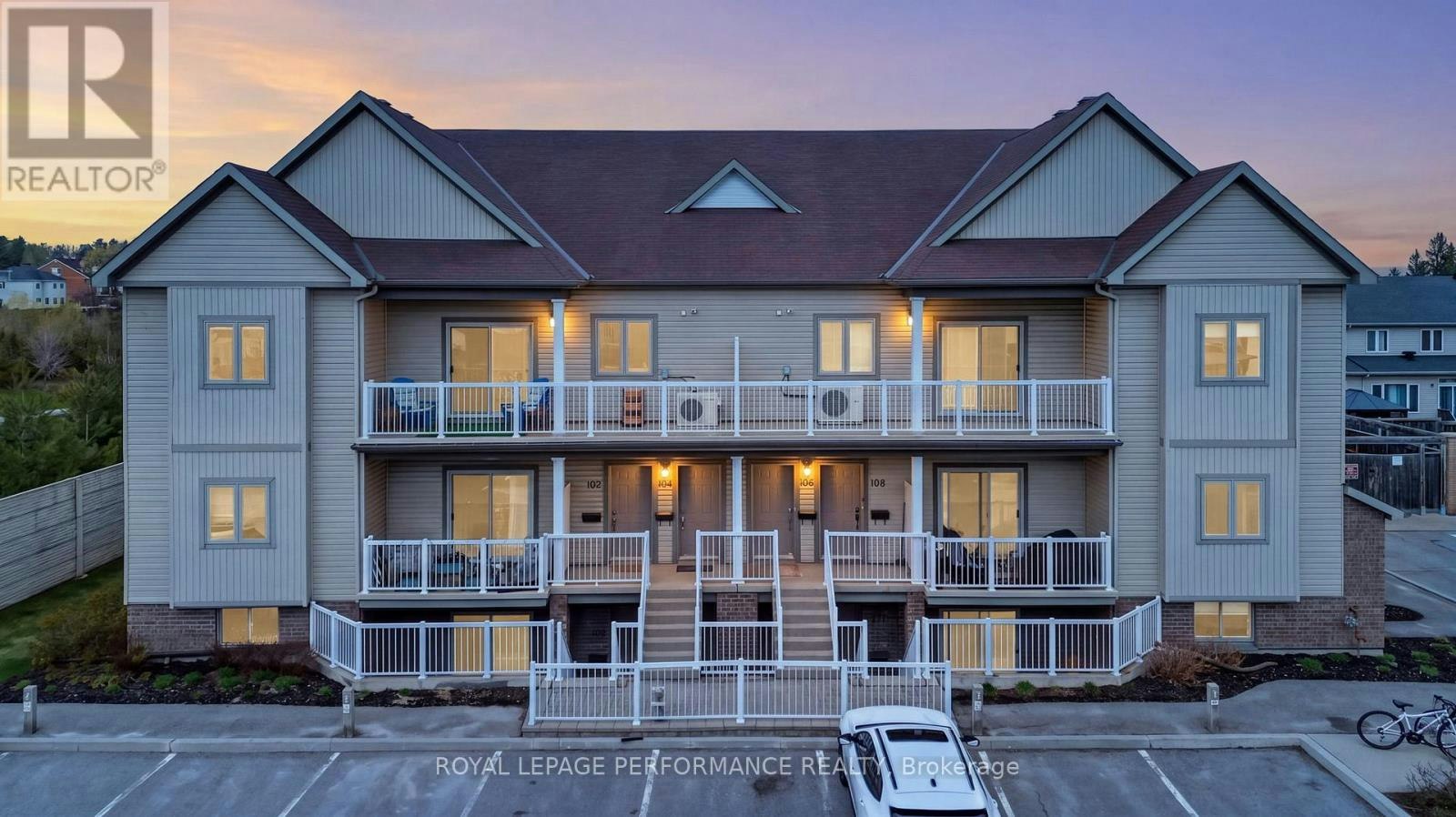 104 Sternes Private, Ottawa, ON, K4A 0X8