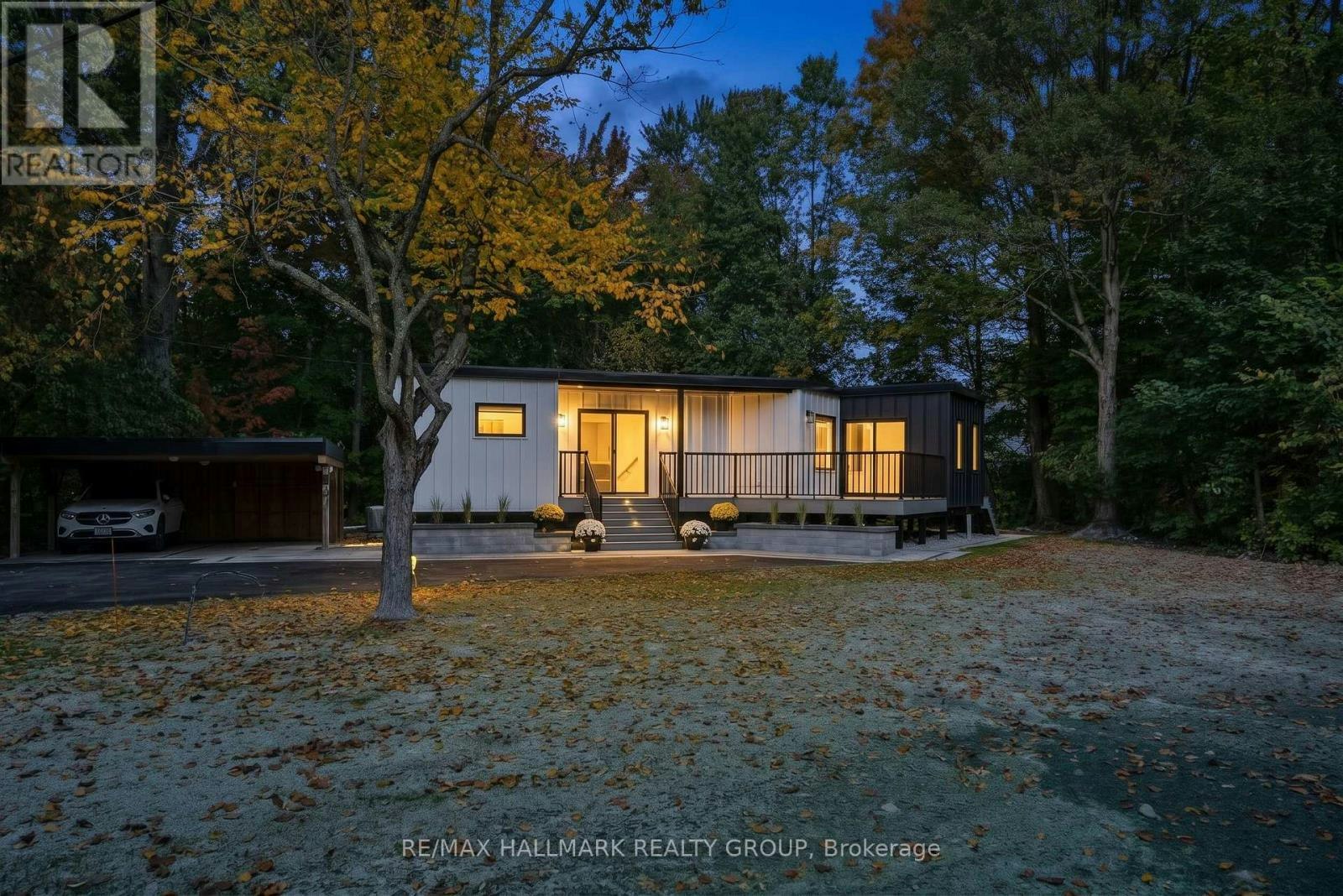 14 Kaymar Drive, Ottawa, ON, K1J 7C9