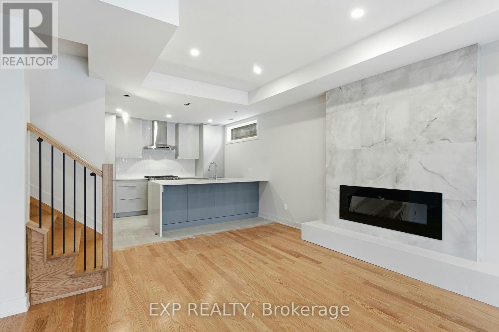 A-512 Roosevelt Avenue, Ottawa, ON, K2A 1Z8 - 11