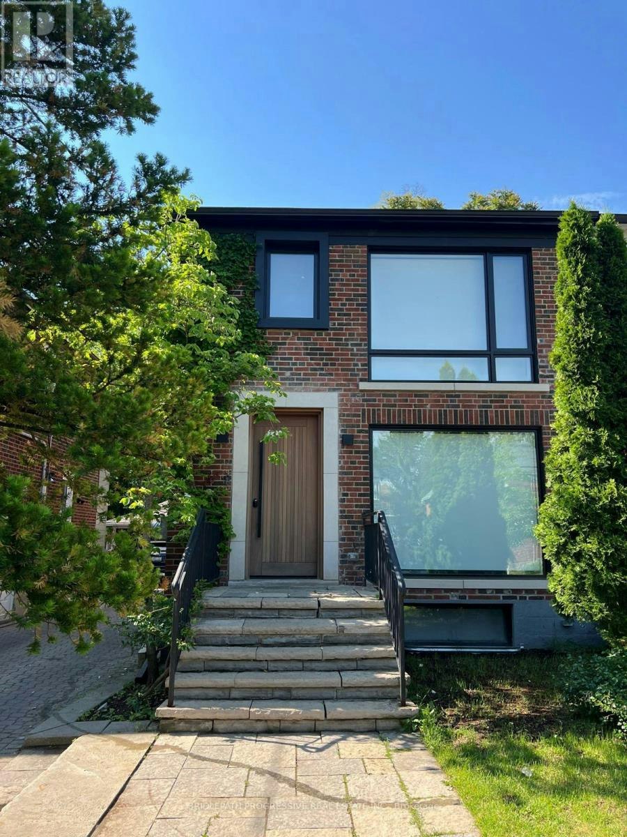 127 Glenvale Boulevard, Toronto, ON, M4G 2W1