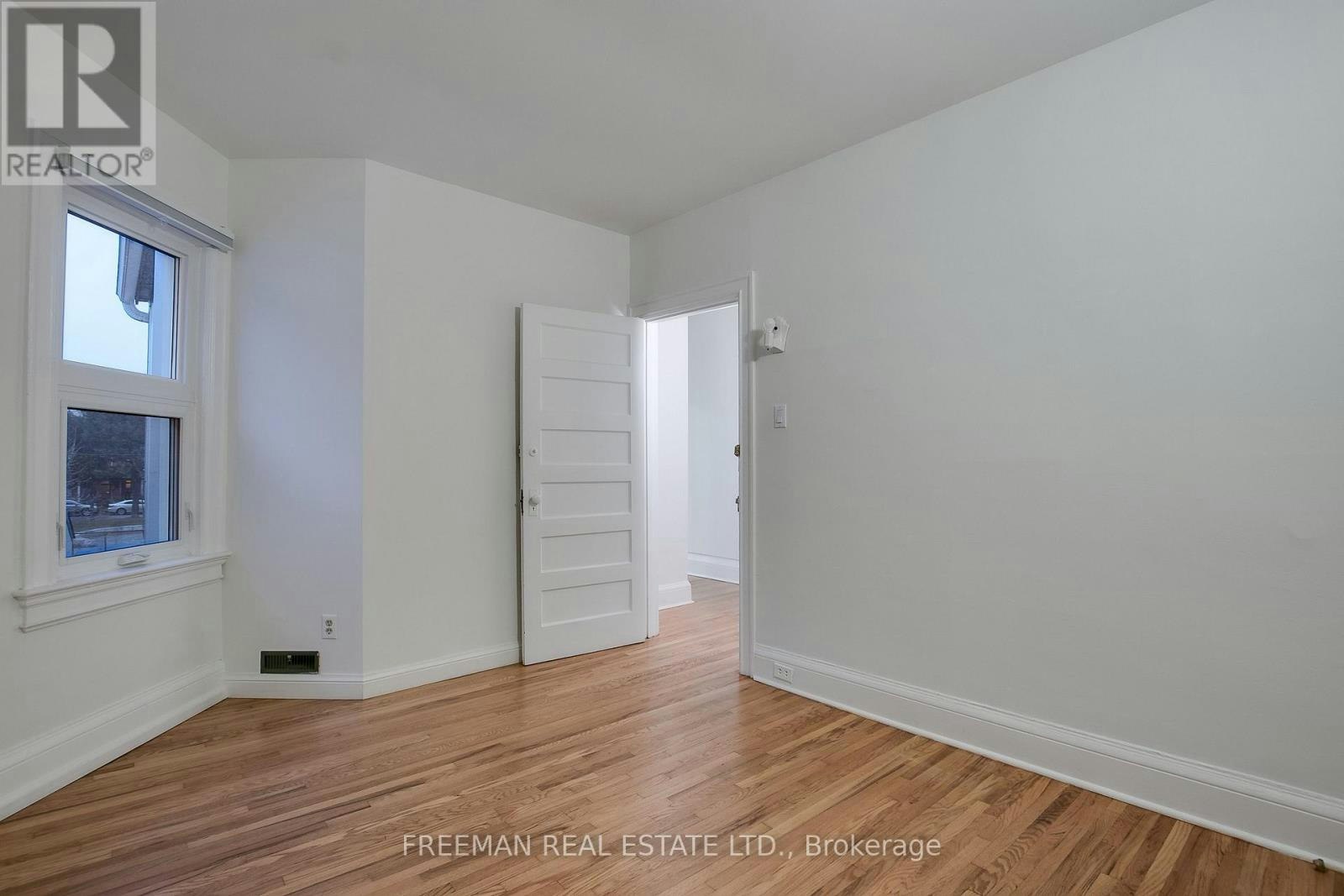 597 Palmerston Avenue, Toronto, ON, M6G 2P8 - 25