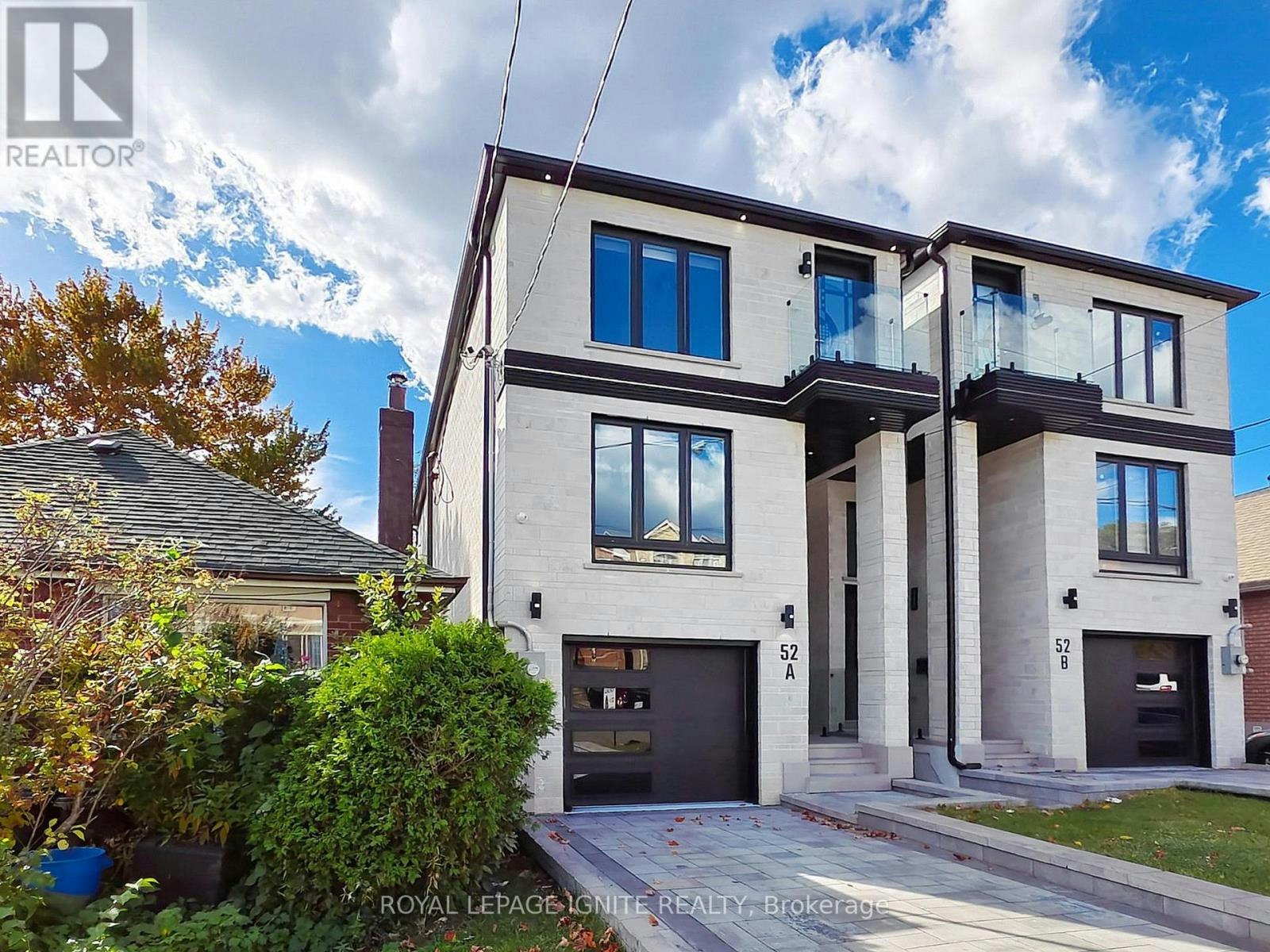 52A Robinson Avenue, Toronto, ON, M1L 3T1
