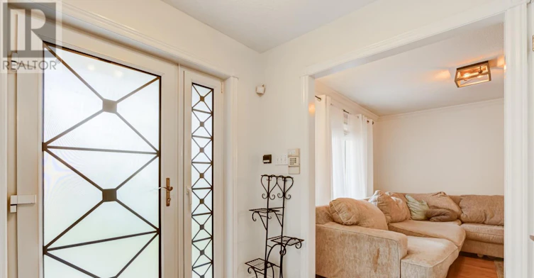 96 Rutledge Avenue, Newmarket, ON, L3Y 5T4 - 10