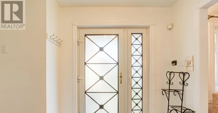 96 Rutledge Avenue, Newmarket, ON, L3Y 5T4 - 9
