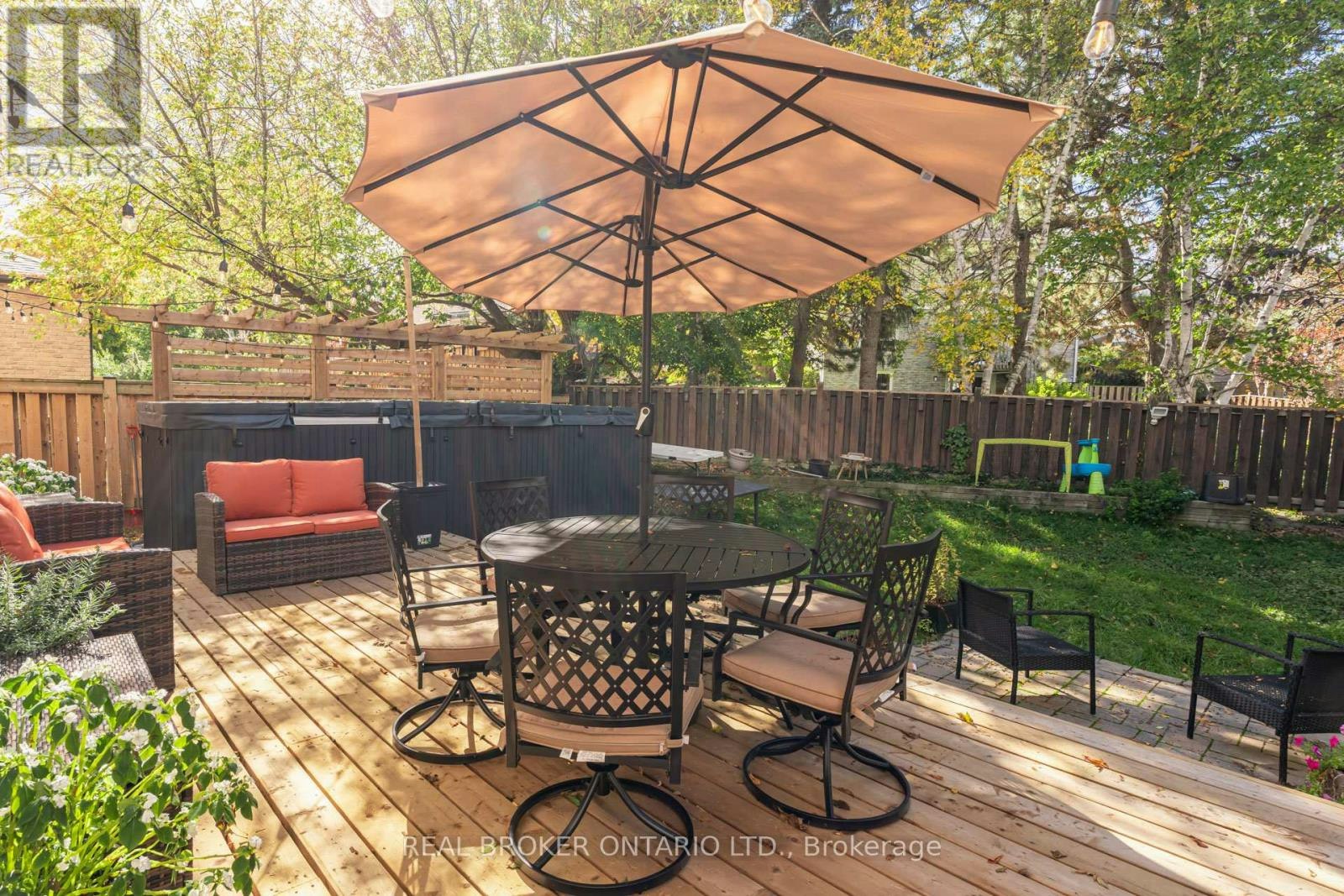 96 Rutledge Avenue, Newmarket, ON, L3Y 5T4 - 32